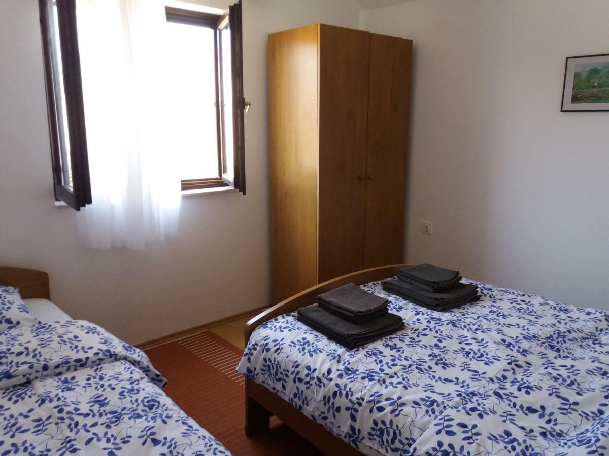 Apartman Nin-Dodo Exterior foto