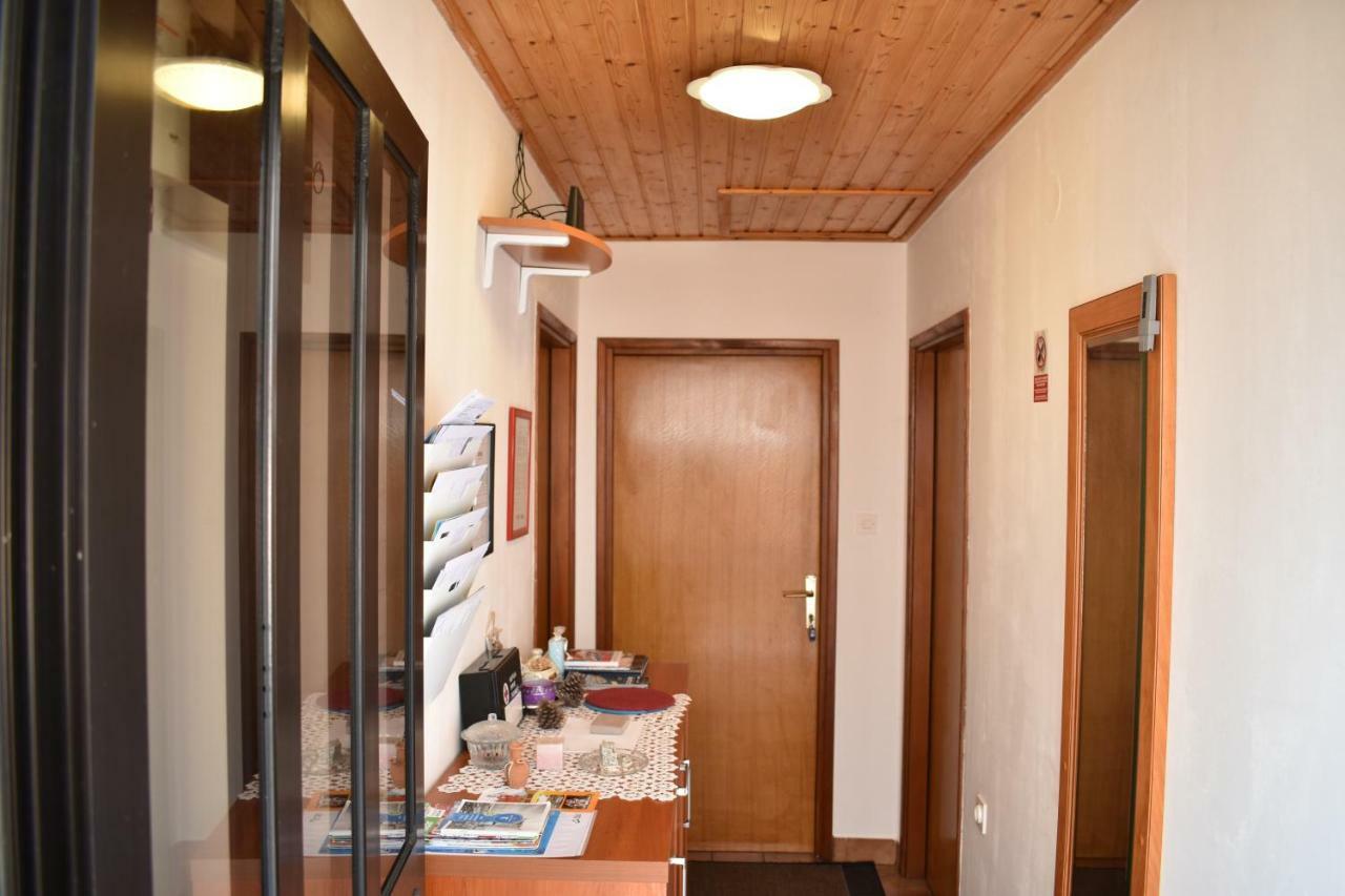 Apartman Nin-Dodo Exterior foto