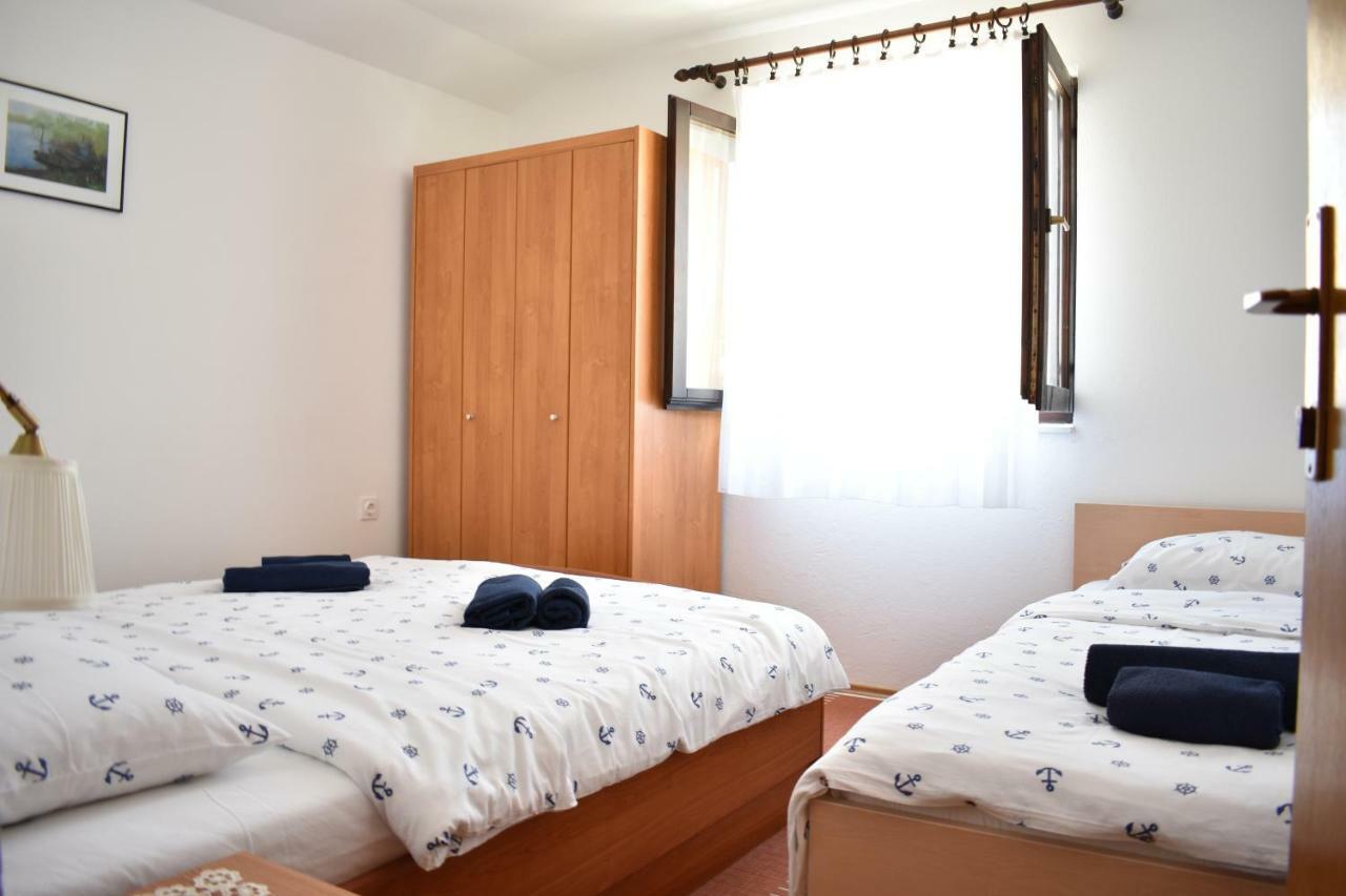 Apartman Nin-Dodo Exterior foto