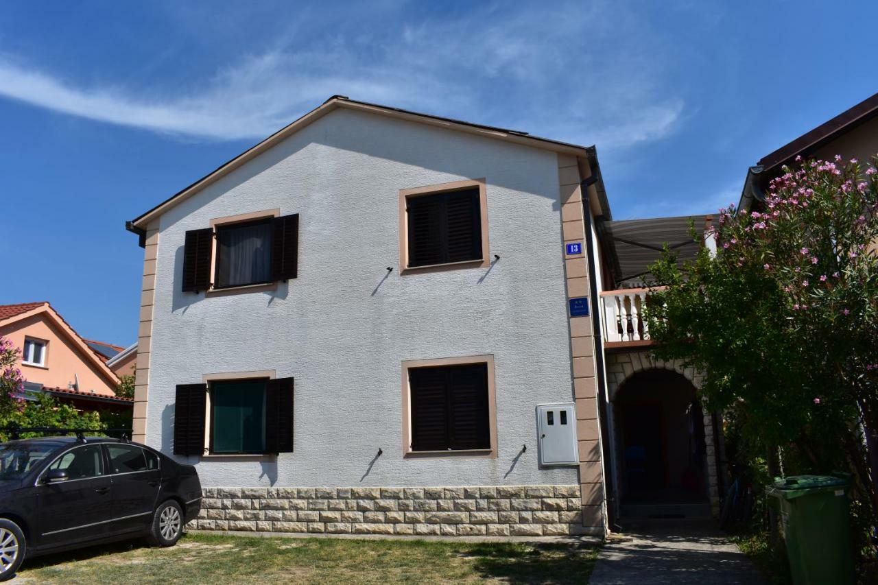 Apartman Nin-Dodo Exterior foto